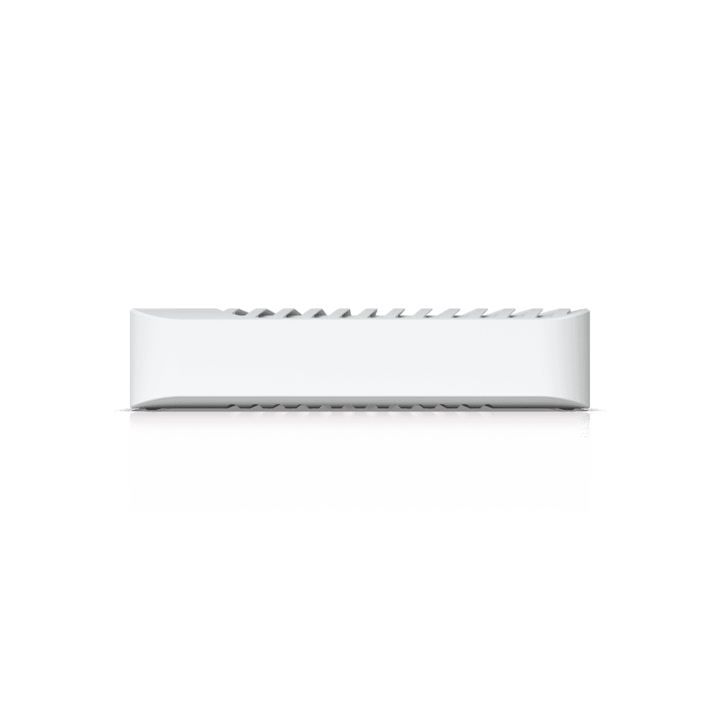 UniFi USW-Pro-8-PoE - 03